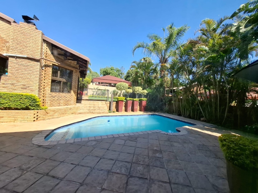 5 Bedroom Property for Sale in Cashan North West